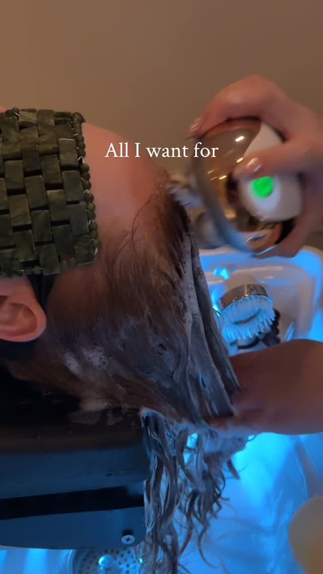 Instagram post from salonandspadecrist. This post is in position 12.